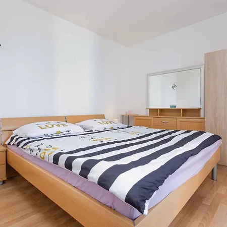 Lägenhet In Cervar Porat - Istrien 44232